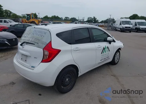 2015 Nissan Versa Note Sv z USA, uszkodzony, nr VIN 3N1CE2CP2FL444479